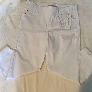 NWT Liverpool white jeggings